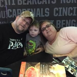 Meet your Posher, Eddie